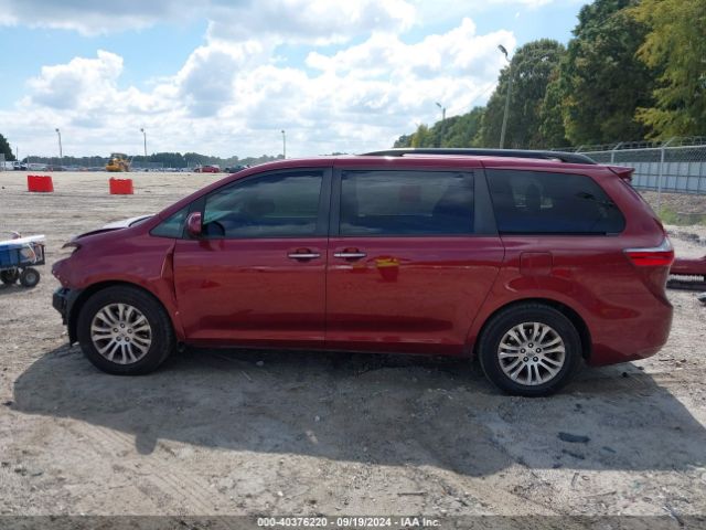 5TDYK3DC9GS727714 Toyota Sienna Xle 8 Passenger