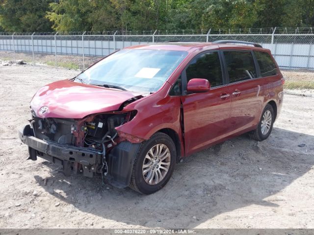 5TDYK3DC9GS727714 Toyota Sienna Xle 8 Passenger