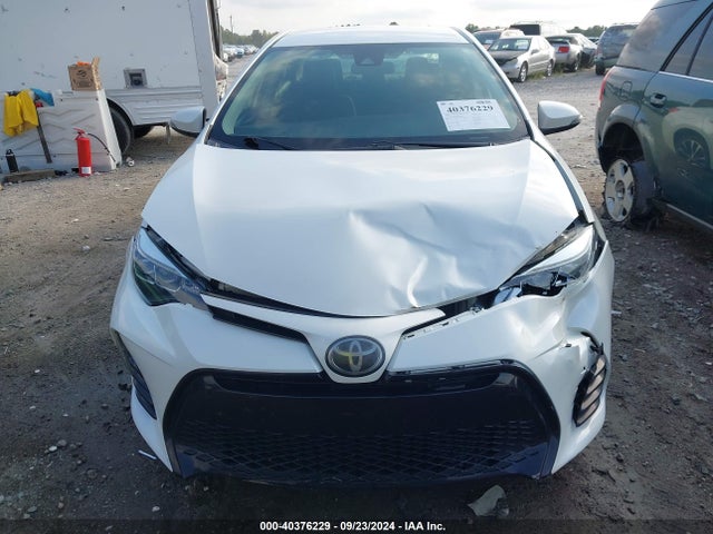 Toyota COROLLA SE 2018 5YFBURHE5JP805808 Image 12