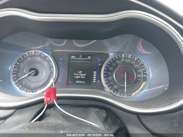 Chrysler 200 Touring 2017 1C3CCCFB1HN501044 Image 7