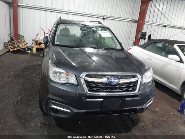 Subaru Forester 2.5i Premium 2018 JF2SJAEC1JH558104 Image 13