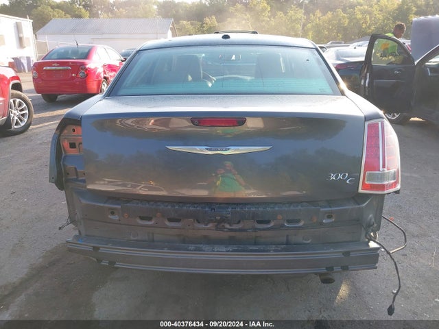 Chrysler 300C 2014 2C3CCAET4EH336920 Image 17
