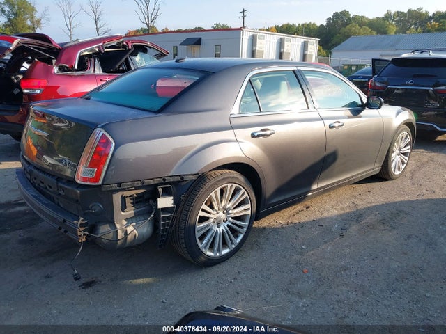 Chrysler 300C 2014 2C3CCAET4EH336920 Image 4