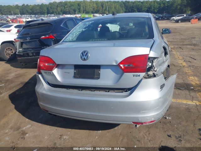 3VWLL7AJ1EM383548 Volkswagen Jetta 2.0l Tdi