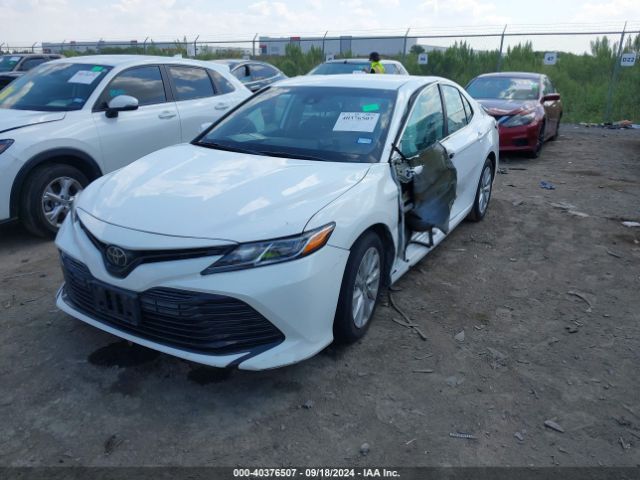 2019 TOYOTA CAMRY 4T1B11HKXKU216432 Photo 1