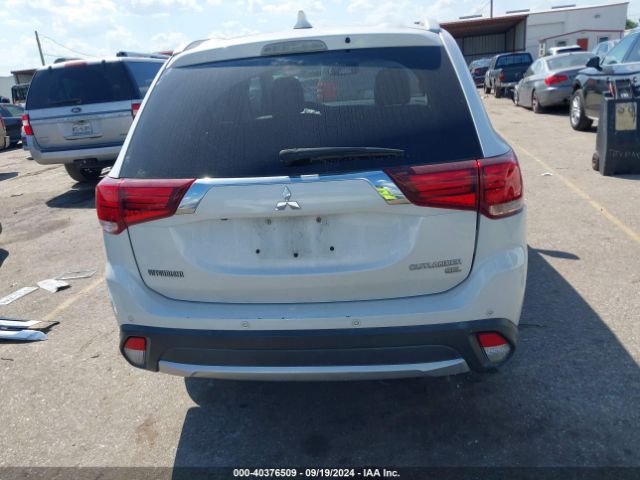 JA4AD3A37JZ009529 Mitsubishi Outlander Sel