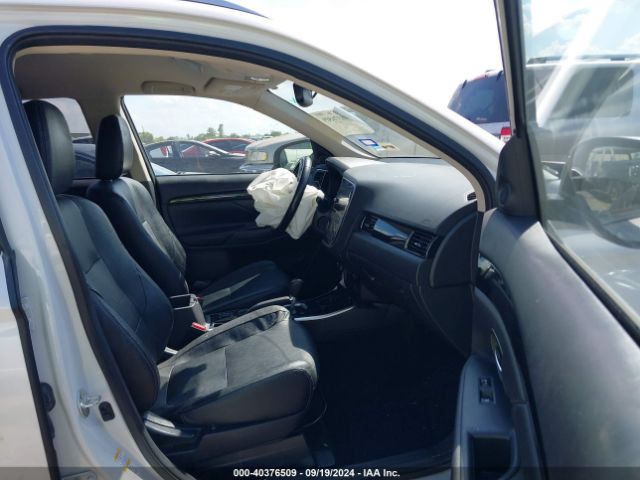JA4AD3A37JZ009529 Mitsubishi Outlander Sel