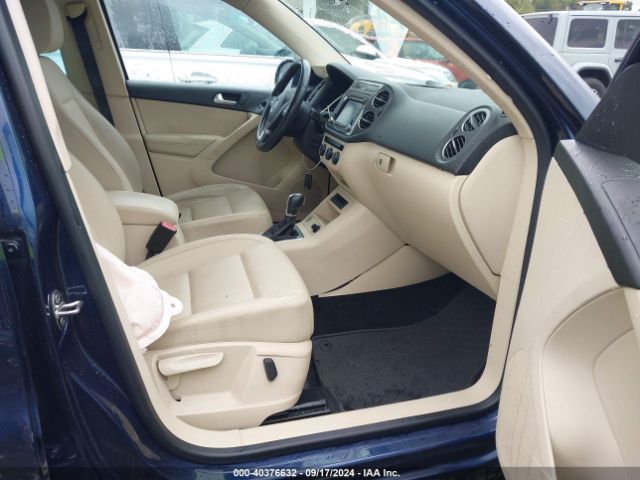 WVGAV3AX3EW572134 Volkswagen TIGUAN SE