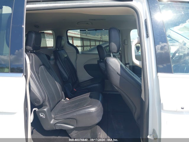 2C4RC1BGXNR215395 Chrysler Pacifica Touring L