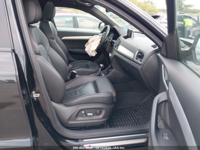WA1ECCFS2JR010172 Audi Q3 2.0t Premium/2.0t Sport Premium