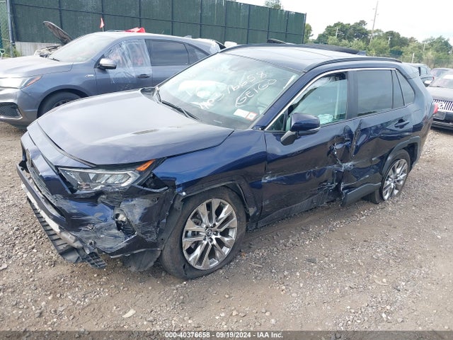 Toyota Rav4 Xle Premium 2019 2T3A1RFV0KW043552 Image 2