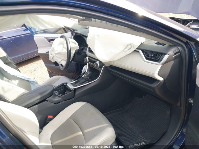 Toyota Rav4 Xle Premium 2019 2T3A1RFV0KW043552 Image 5
