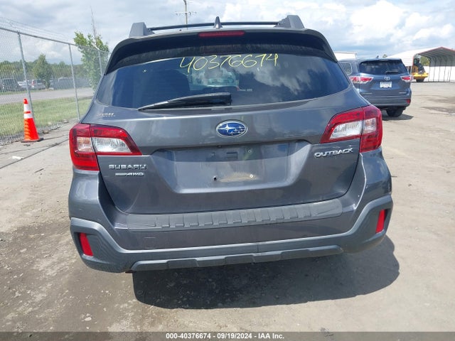 Subaru Outback 2.5i Premium 2018 4S4BSAFC4J3241890 Image 16
