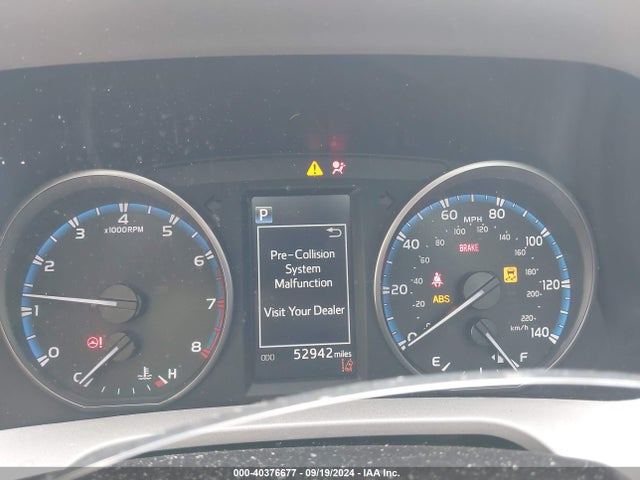 Toyota RAV4 LE 2018 2T3ZFREV5JW515331 Image 7