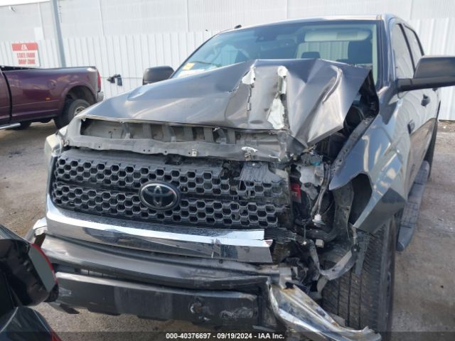 5TFDY5F14KX779677 Toyota Tundra Sr5 5.7l V8