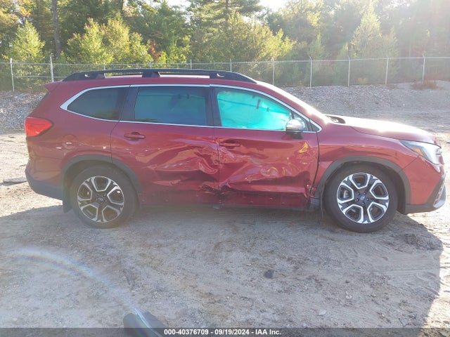 4S4WMAUD3P3415139 Subaru Ascent Limited 7-passenger