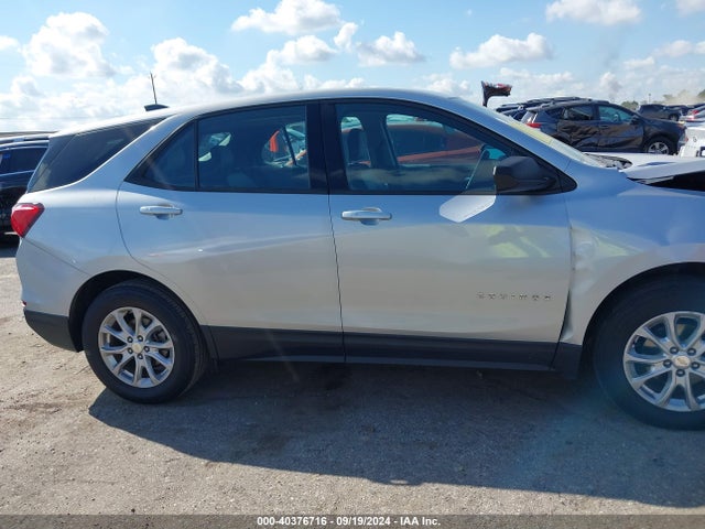 Chevrolet EQUINOX LS 2018 3GNAXREV9JL314041 Image 14