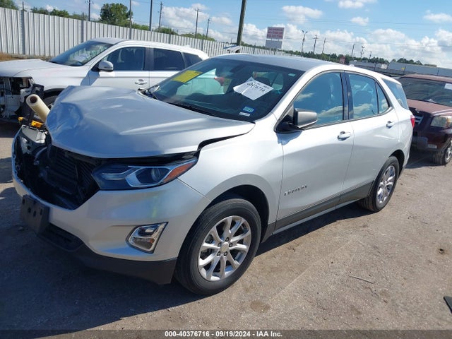 Chevrolet EQUINOX LS 2018 3GNAXREV9JL314041 Image 2