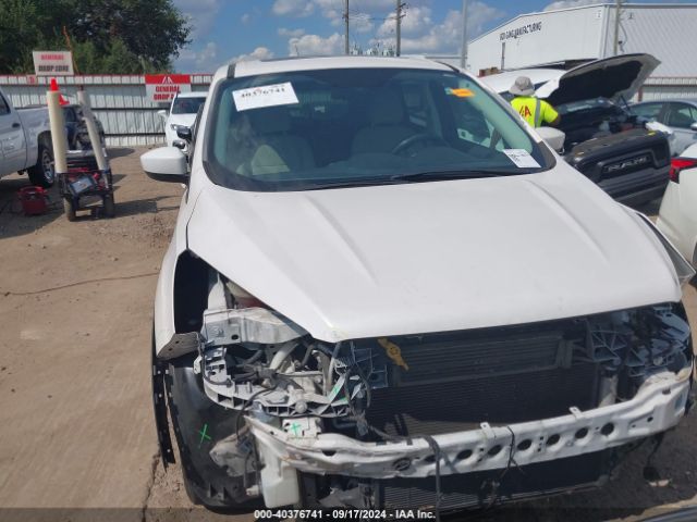 1FMCU0GD7HUA98762 Ford ESCAPE SE