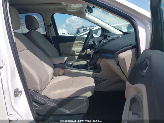 1FMCU0GD7HUA98762 Ford ESCAPE SE