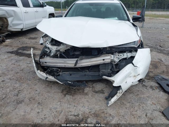 19UUB1F3XJA006047 Acura TLX