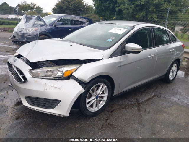 Ford FOCUS SE 2015 1FADP3F26FL291897 Image 2