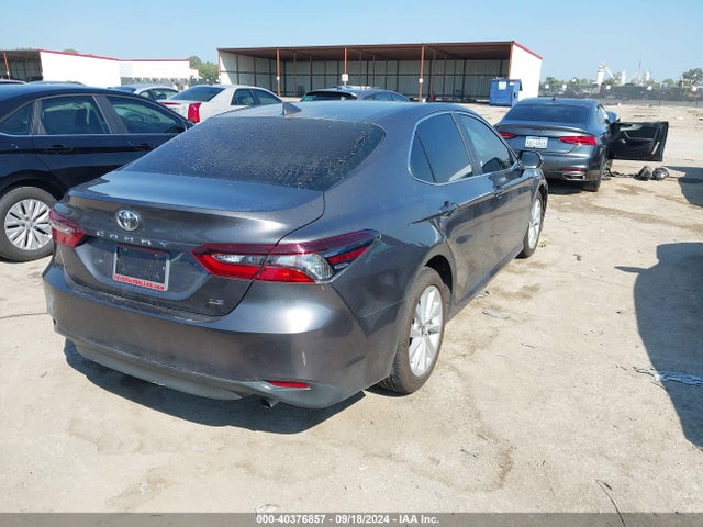 Toyota CAMRY LE 2022 4T1C11AK4NU634584 Image 4