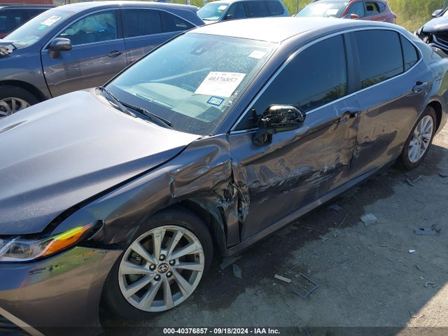 Toyota CAMRY LE 2022 4T1C11AK4NU634584 Image 6
