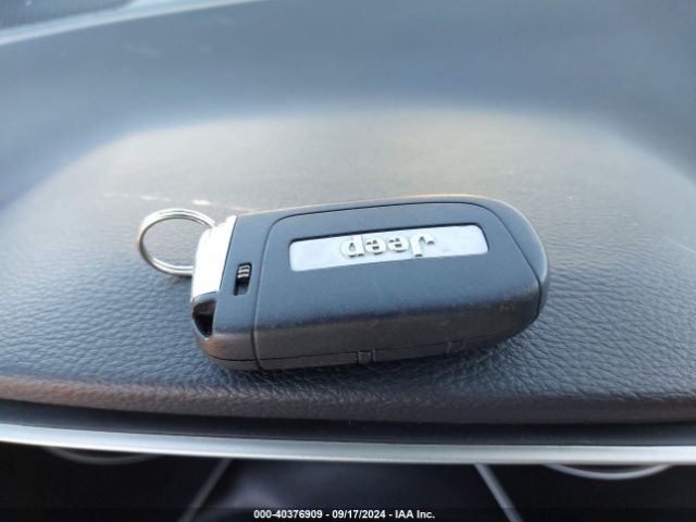 3C4NJCBB5JT248378 Jeep Compass Latitude Fwd