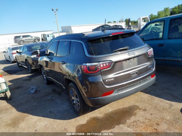 3C4NJCBB5JT248378 Jeep Compass Latitude Fwd
