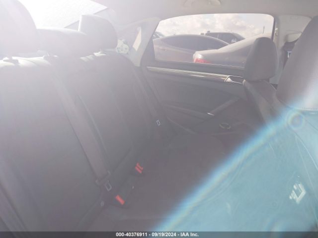 1VWBA7A37JC014188 Volkswagen Passat 2.0t Se