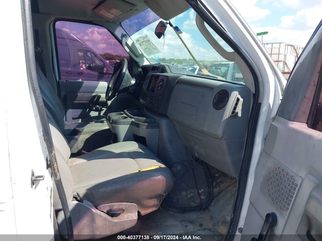 Ford E-250 Commercial 2014 1FTNE2EW7EDA84446 Image 5