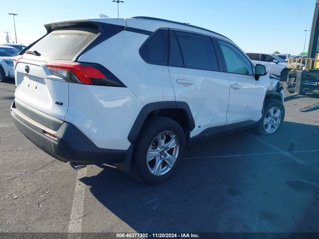 Toyota Rav4 Xle 2021 2T3W1RFV6MC144380 Image 4