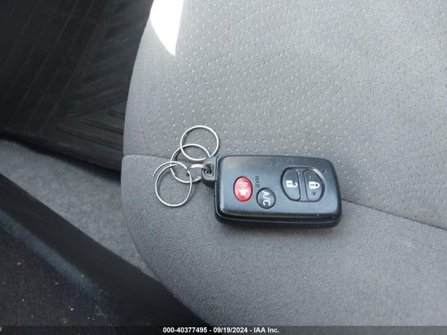 Toyota Prius Three 2015 JTDKN3DU4F0450395 Image 11