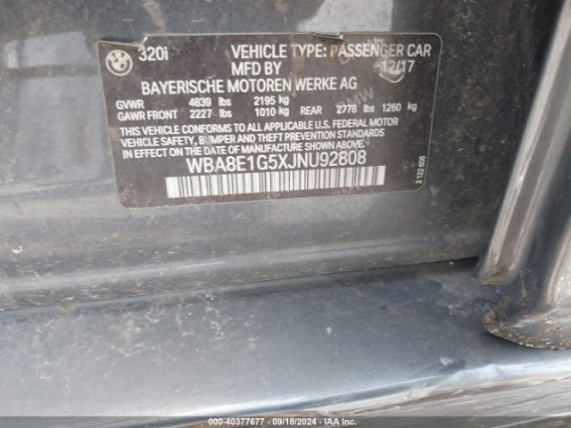 WBA8E1G5XJNU92808 BMW 320i