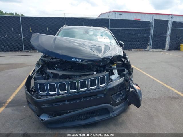 3C4NJCBB1MT585392 Jeep Compass Latitude Fwd