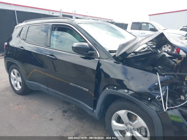 3C4NJCBB1MT585392 Jeep Compass Latitude Fwd