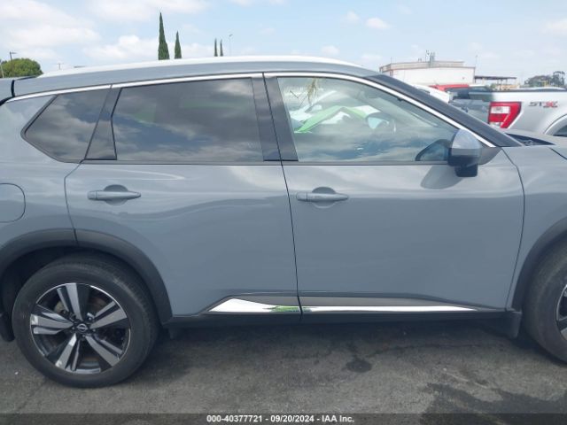JN8BT3DC0NW118824 Nissan Rogue Platinum Fwd