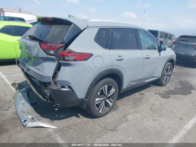 JN8BT3DC0NW118824 Nissan Rogue Platinum Fwd