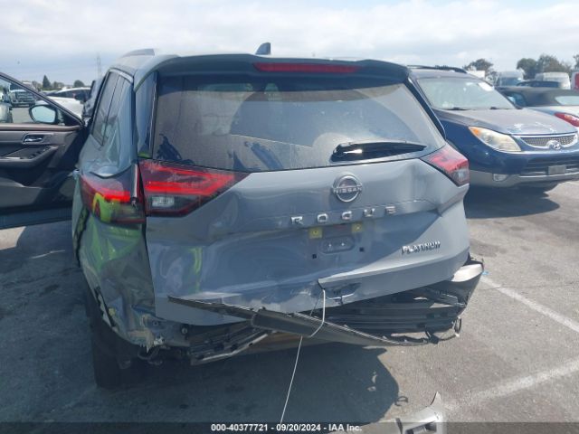 JN8BT3DC0NW118824 Nissan Rogue Platinum Fwd