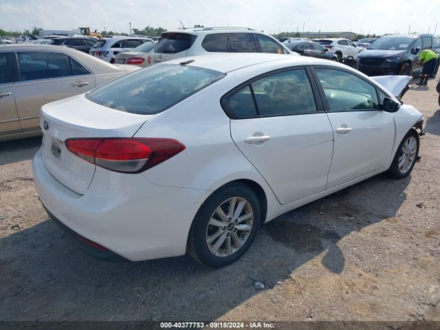 3KPFL4A77HE007132 KIA FORTE LX