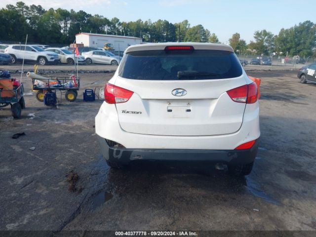 KM8JT3AF5EU812826 Hyundai TUCSON GLS