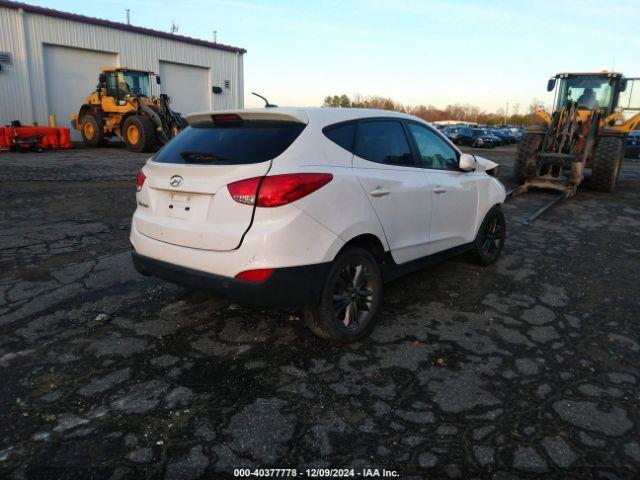 KM8JT3AF5EU812826 Hyundai TUCSON GLS
