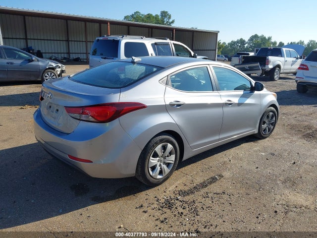 Hyundai ELANTRA SE 2016 5NPDH4AE3GH704203 Image 4