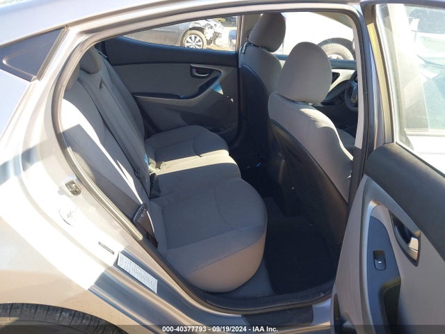 Hyundai ELANTRA SE 2016 5NPDH4AE3GH704203 Image 8