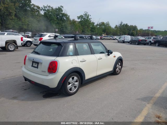 WMWXS5C51FT828690 Mini Hardtop Cooper