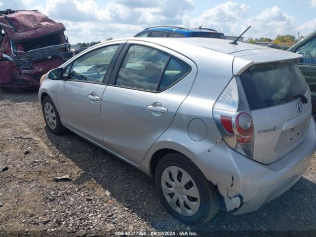 JTDKDTB37E1072031 Toyota Prius C One