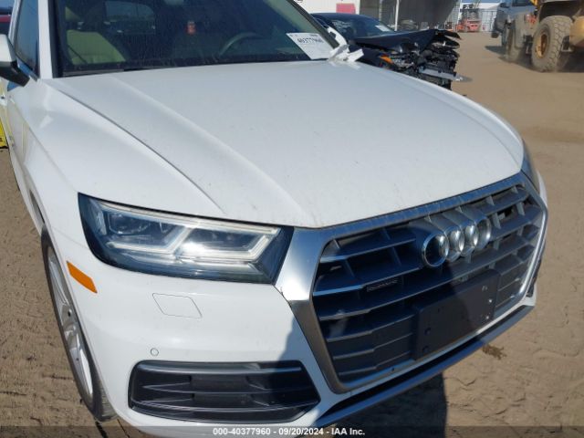 WA1BNAFY0J2010749 Audi Q5 2.0t Premium/2.0t Tech Premium