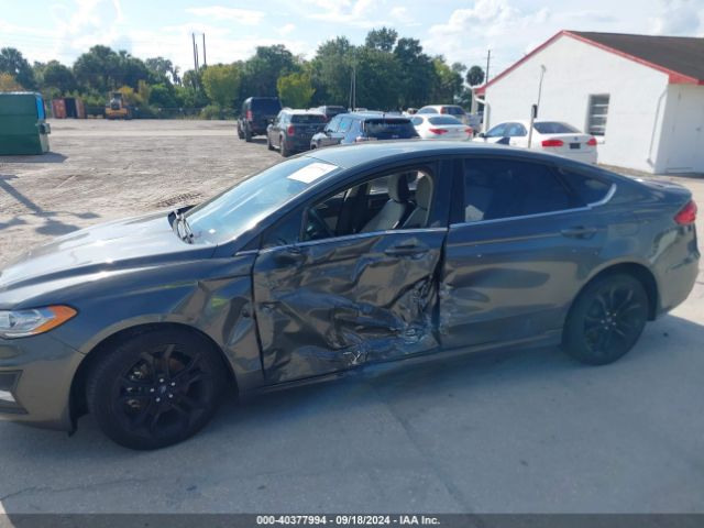 3FA6P0HD5LR247411 Ford FUSION SE