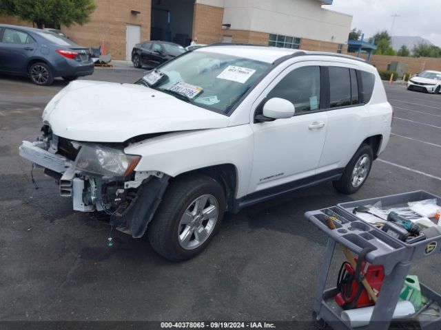 1C4NJCEA9GD666427 Jeep Compass Latitude